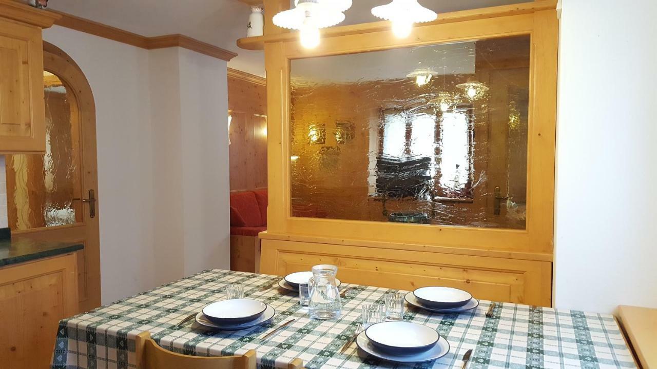 Casa Rossi Lejlighed Le Grazie  Eksteriør billede