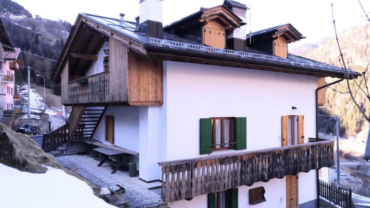Casa Rossi Lejlighed Le Grazie  Eksteriør billede