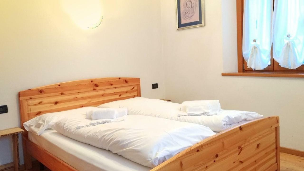 Casa Rossi Lejlighed Le Grazie  Eksteriør billede