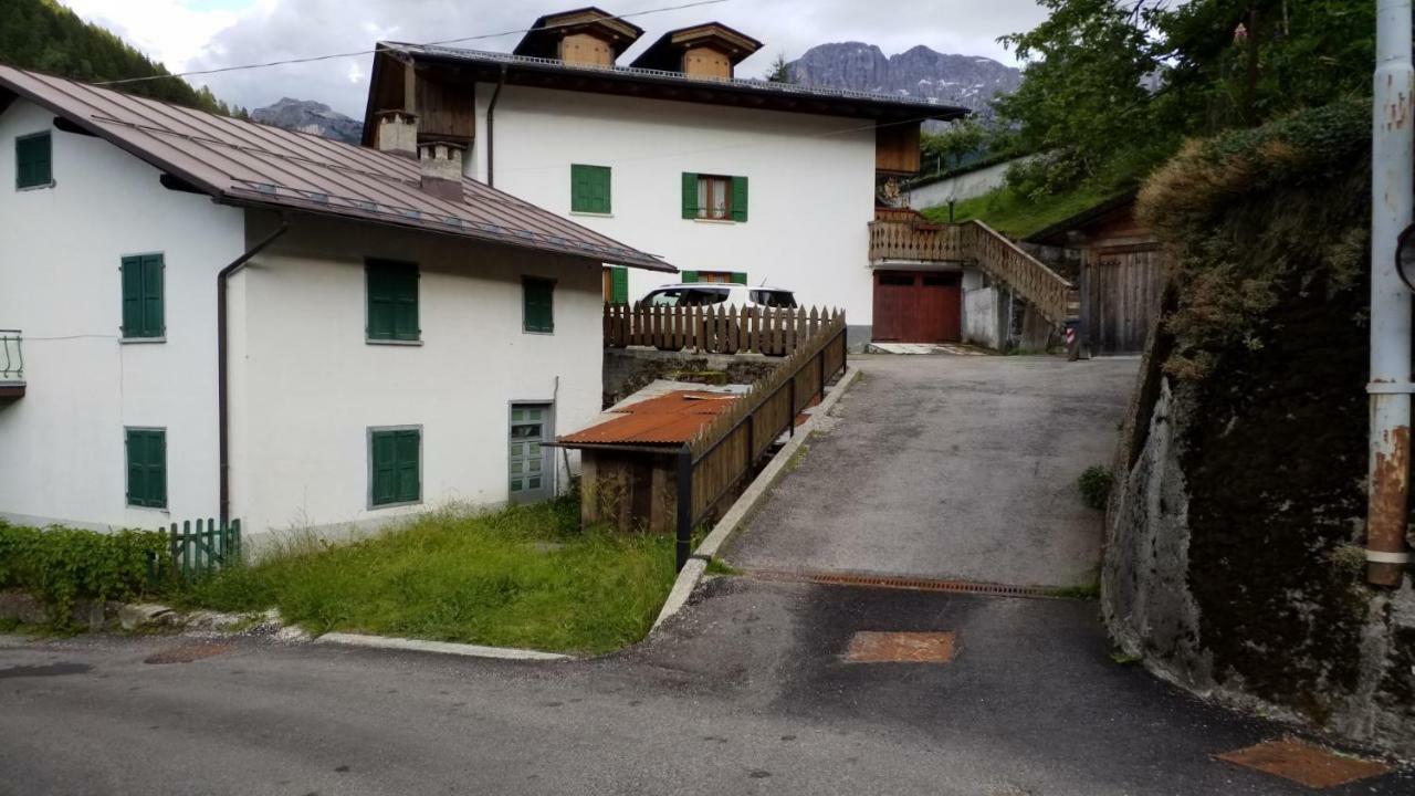 Casa Rossi Lejlighed Le Grazie  Eksteriør billede